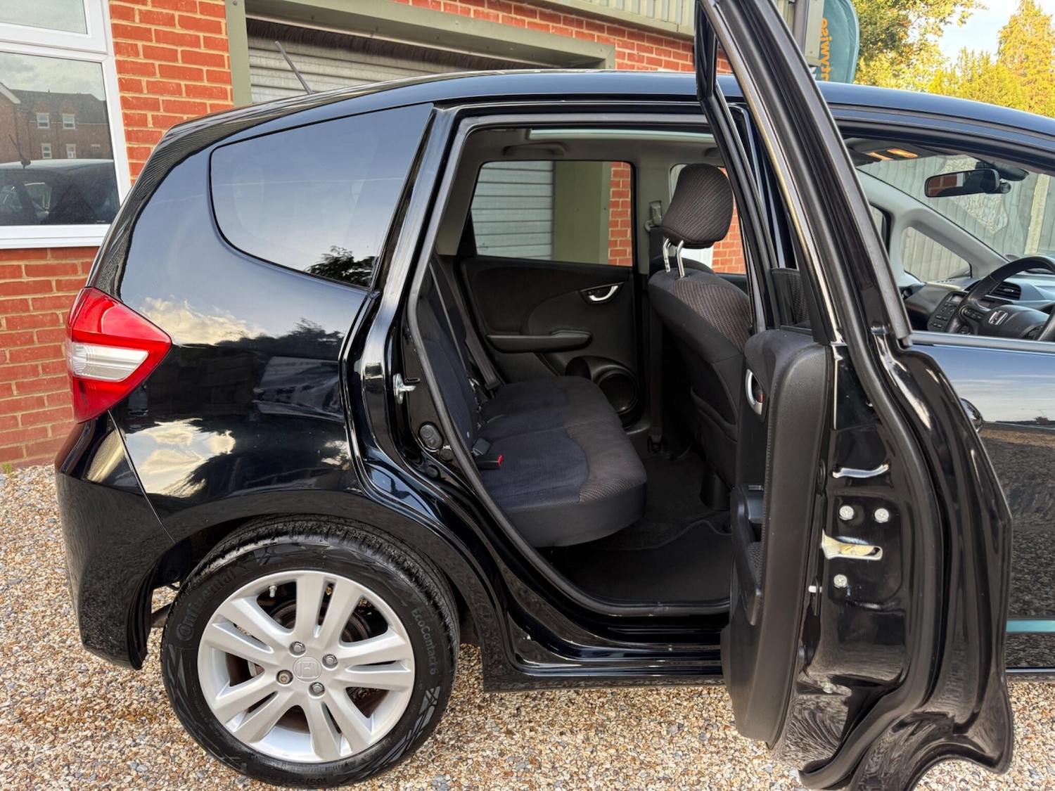 Used Honda Jazz 2015 for sale - 76781917: Photo 11