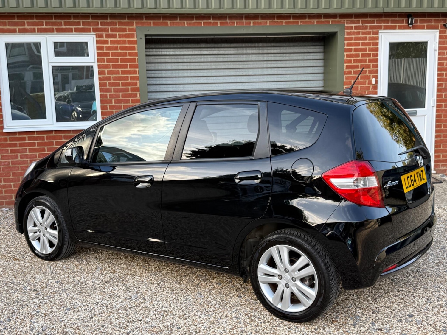 Used Honda Jazz 2015 for sale - 76781917: Photo 25