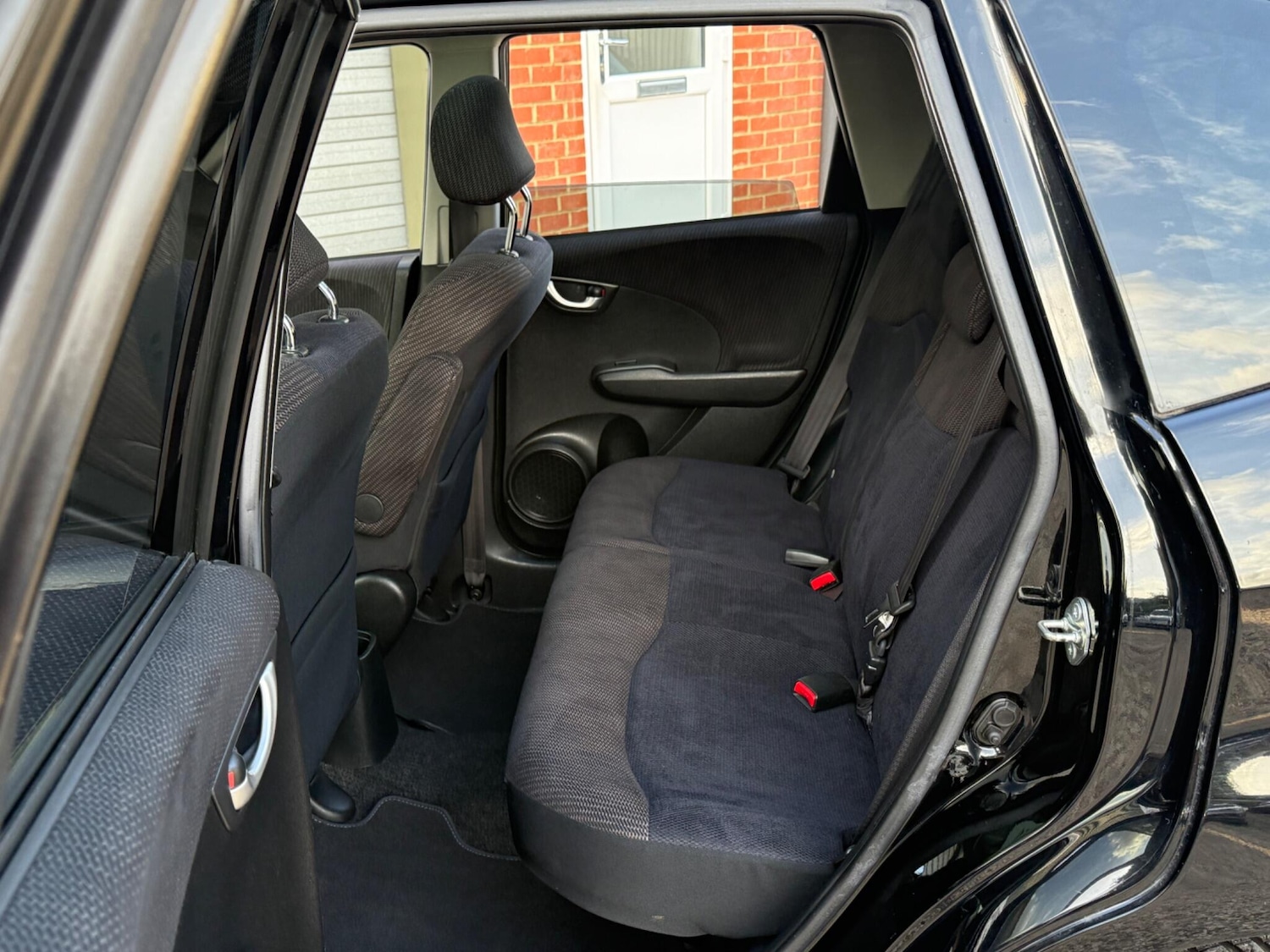 Used Honda Jazz 2015 for sale - 76781917: Photo 27