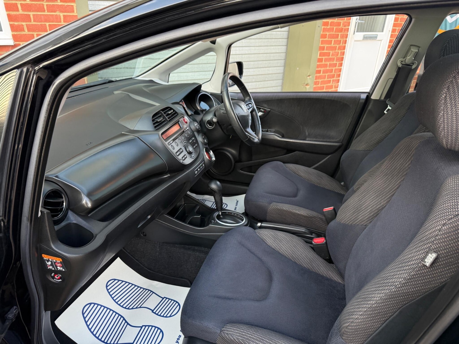 Used Honda Jazz 2015 for sale - 76781917: Photo 29