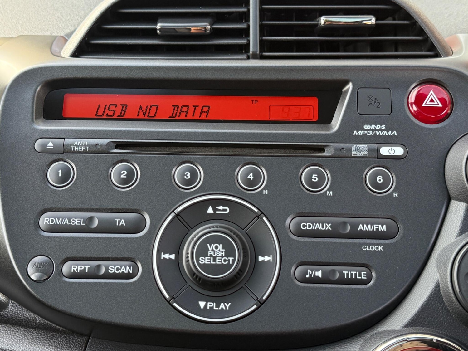 Used Honda Jazz 2015 for sale - 76781917: Photo 41