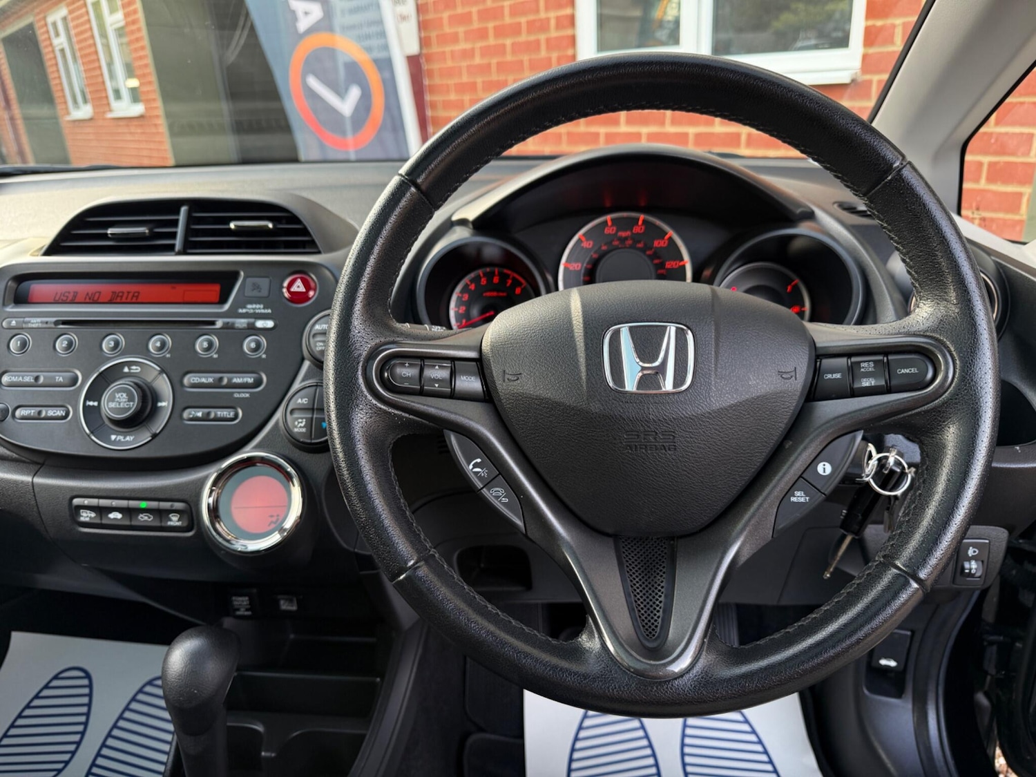 Used Honda Jazz 2015 for sale - 76781917: Photo 5