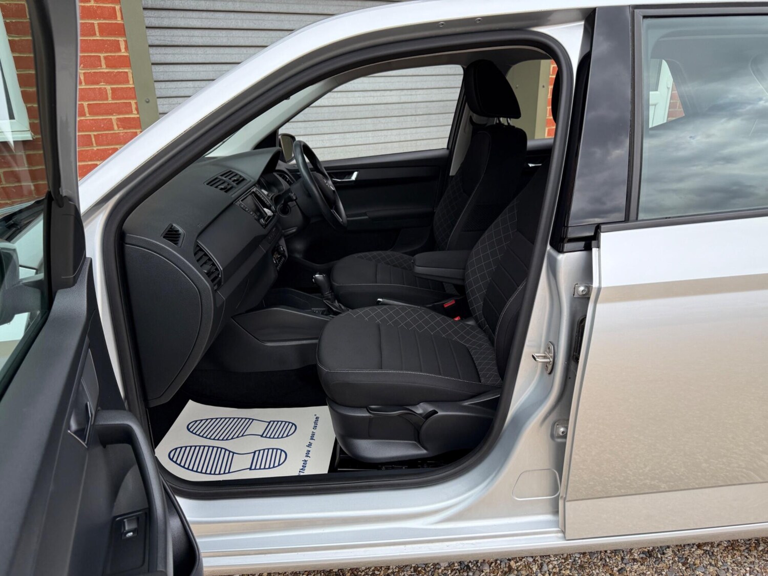 Vehicle 28