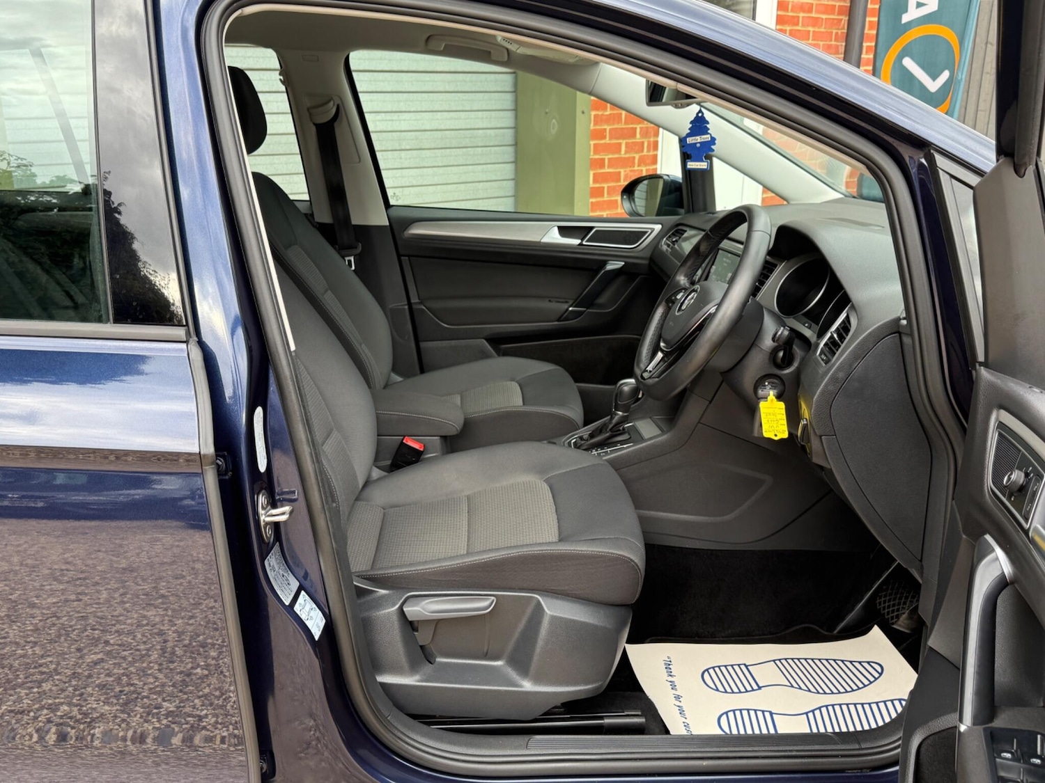 Used Volkswagen Golf SV 2015 for sale - 76781500: Photo 11