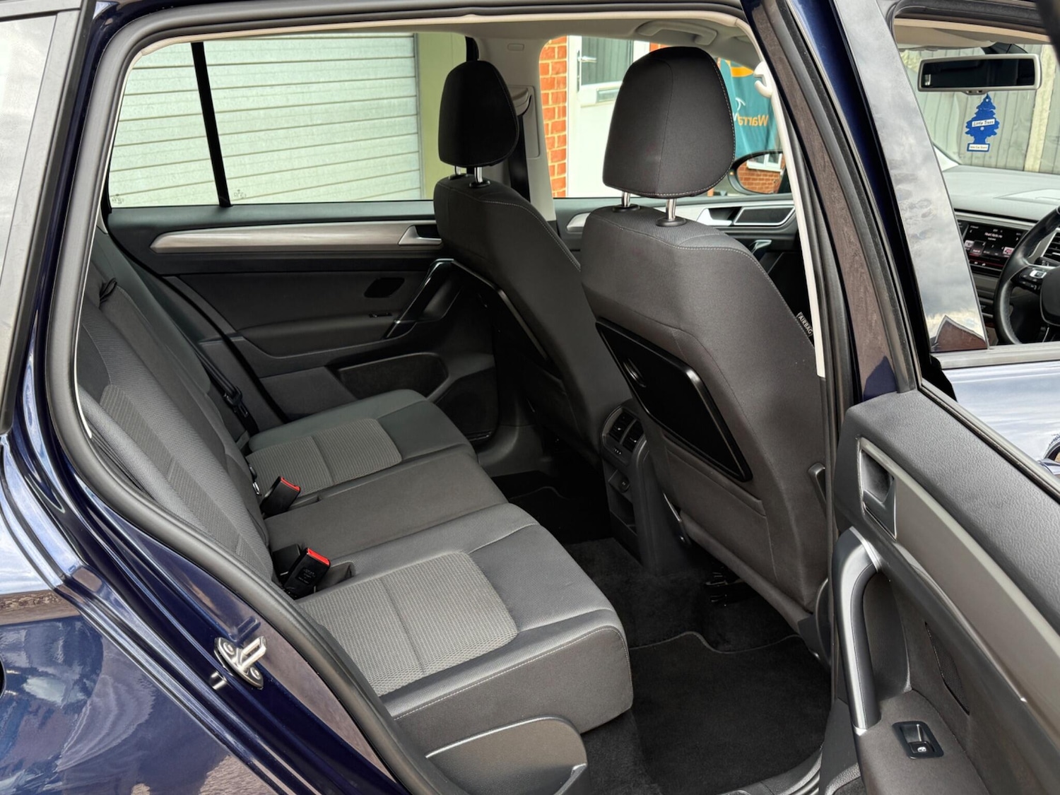 Used Volkswagen Golf SV 2015 for sale - 76781500: Photo 16