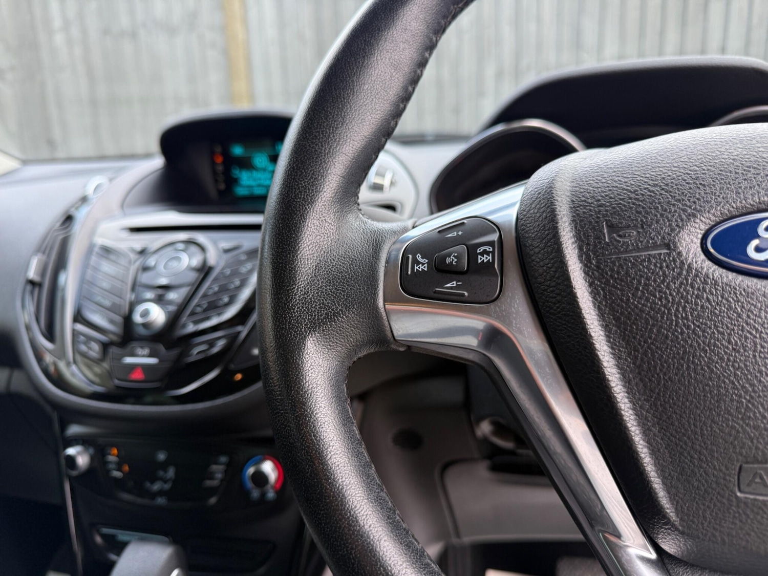 Used Ford B-MAX 2016 for sale - 77305362: Photo 31