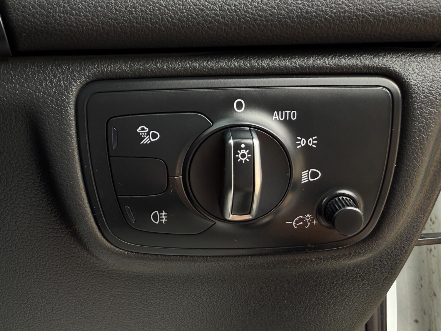 Used Audi A6 2018 for sale - 77001983: Photo 45