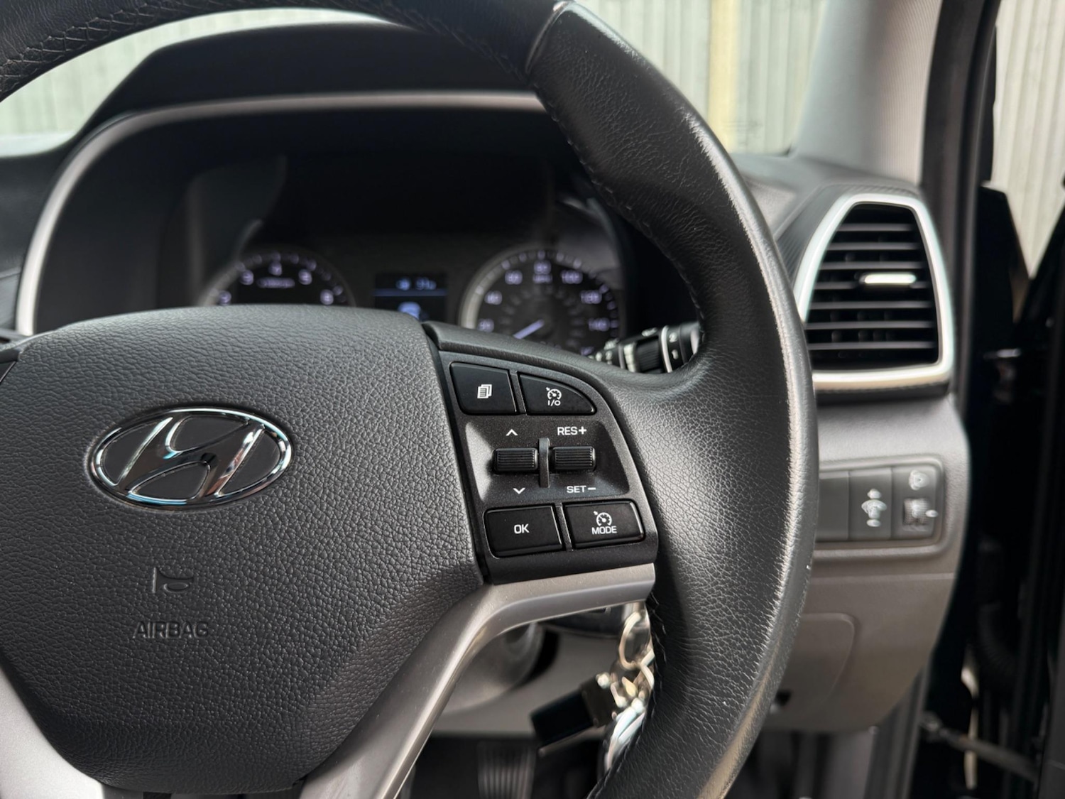 Used Hyundai TUCSON 2020 for sale - 77001993: Photo 32