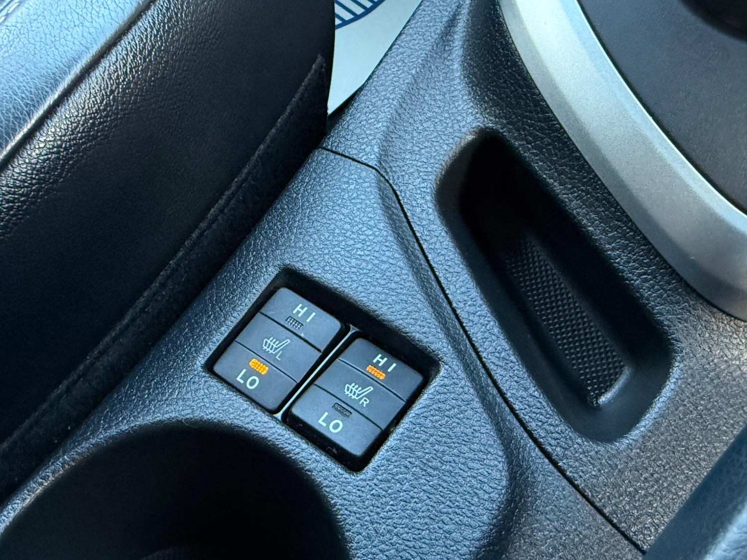 Used Toyota Auris 2014 for sale - 77001974: Photo 33