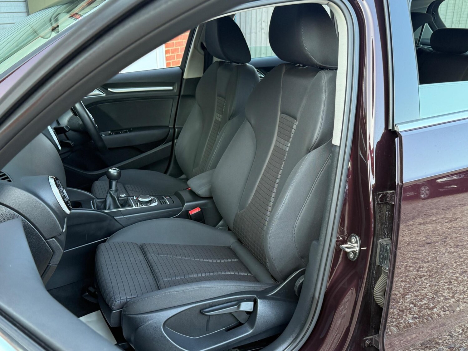 Vehicle 29