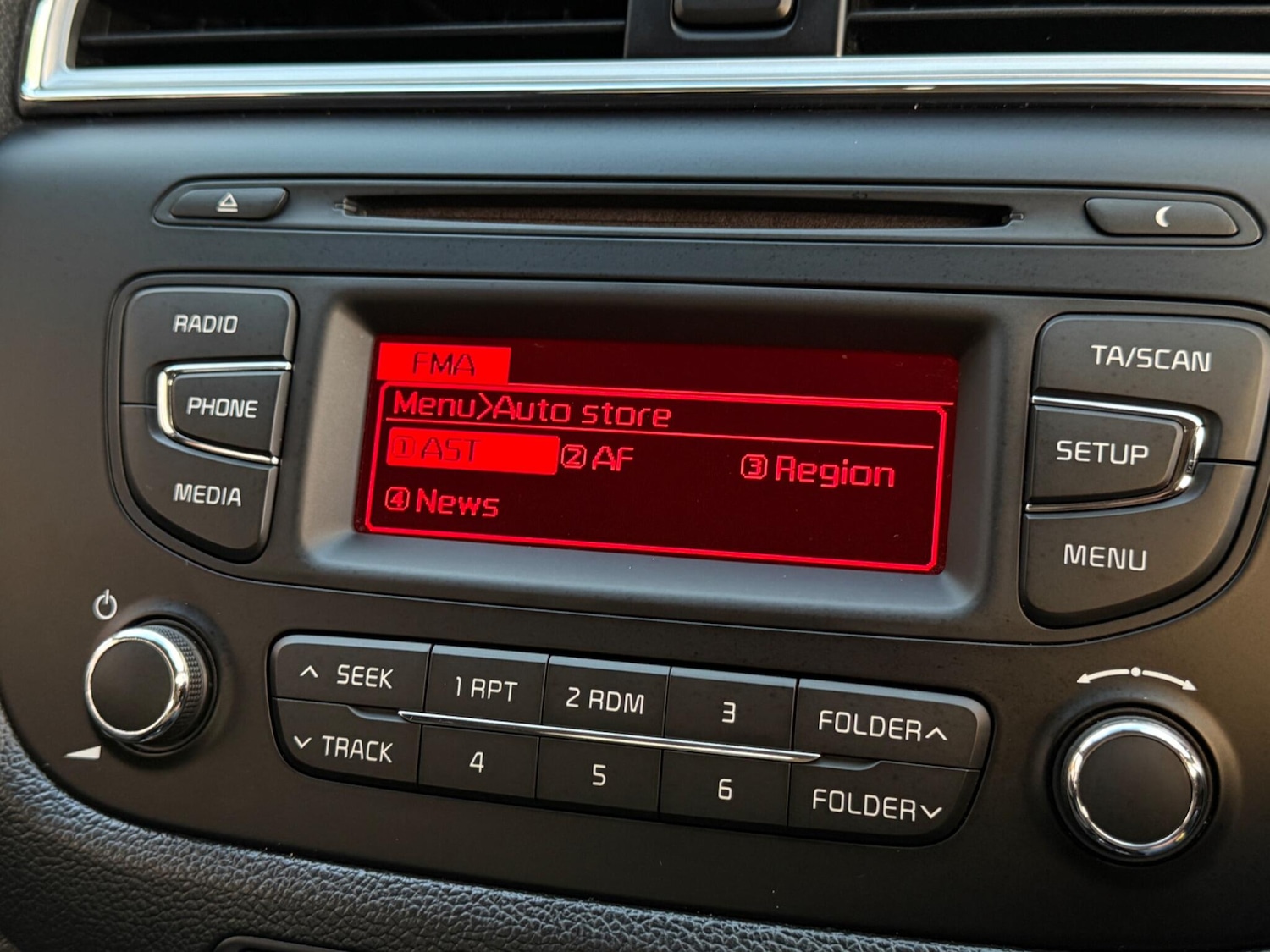 Used Kia Ceed 2016 for sale - 77467934: Photo 61