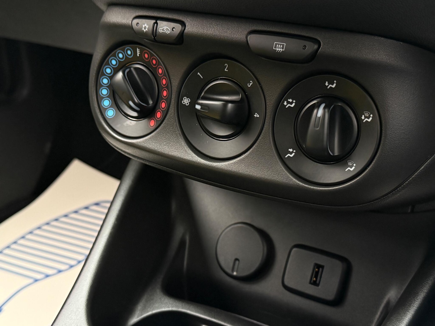 Used Vauxhall Corsa 2016 for sale - 77425535: Photo 39