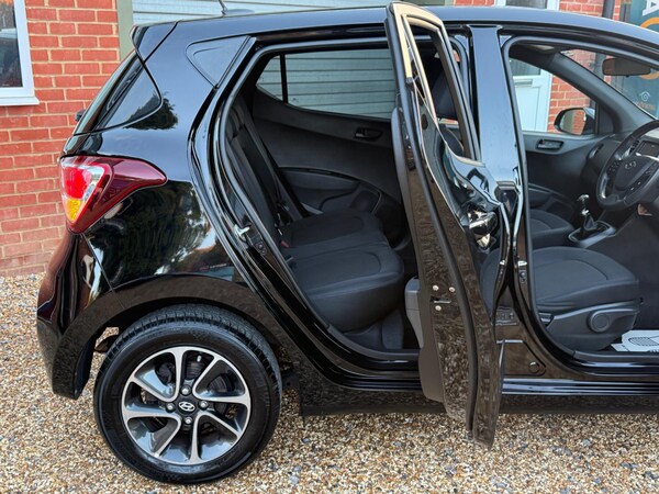 Used Hyundai i10 2019 for sale - 75729108: Photo 10