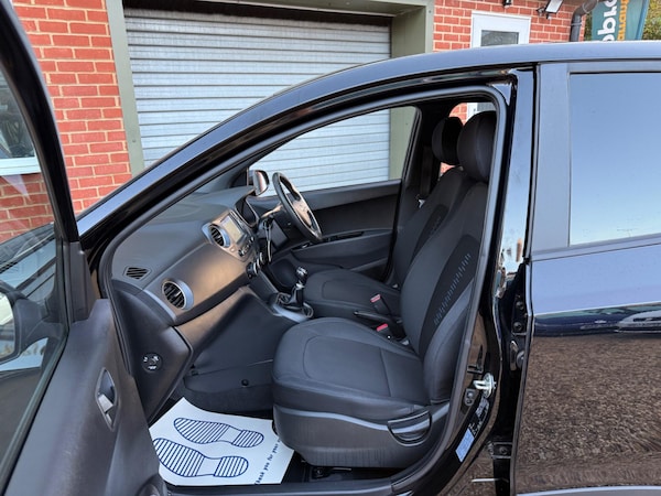 Used Hyundai i10 2019 for sale - 75729108: Photo 28