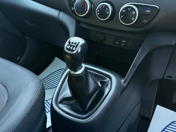 Used Hyundai i10 2019 for sale - 75729108: Photo 38