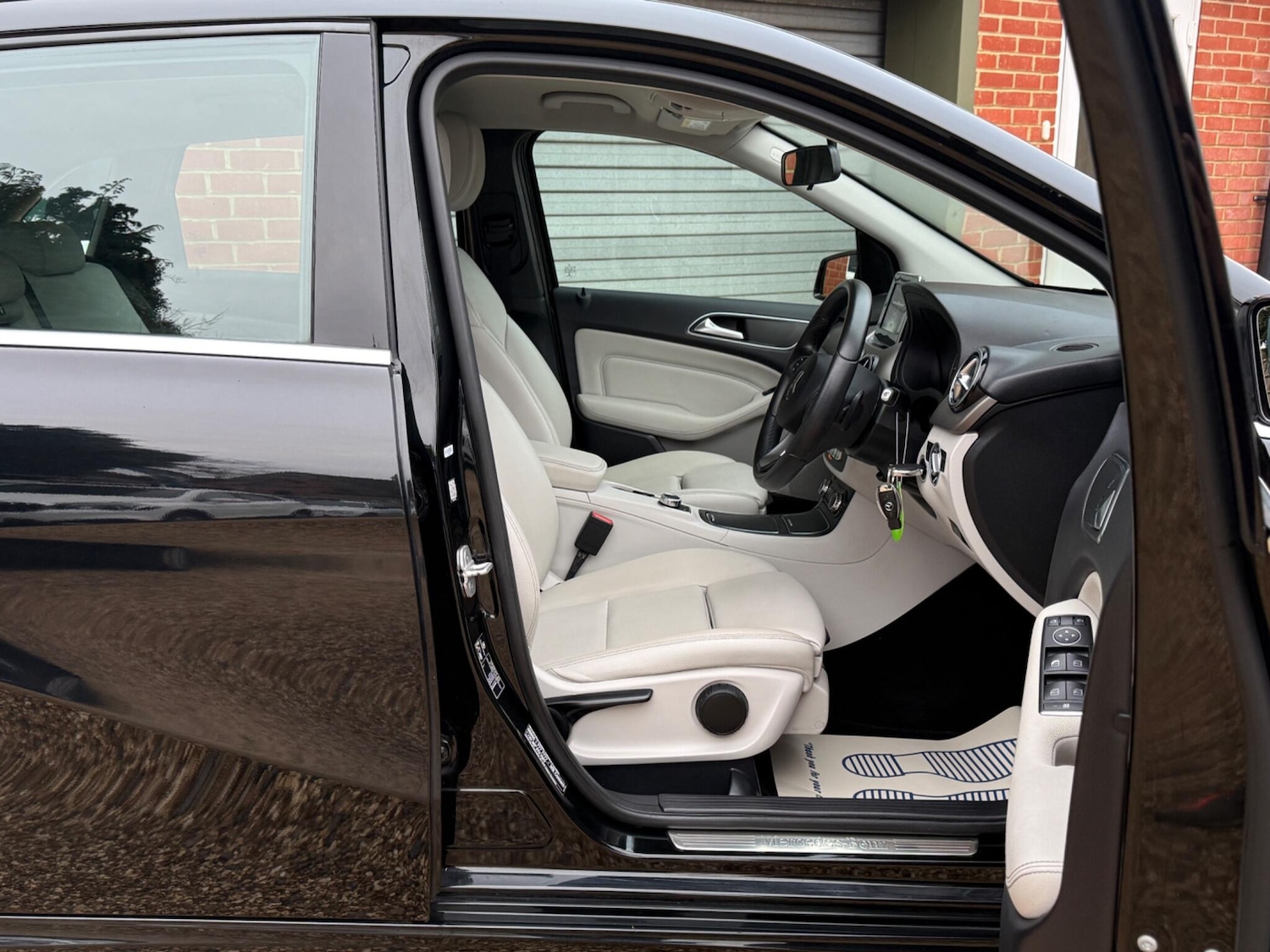 Used Mercedes-Benz B Class 2016 for sale - 76975443: Photo 10