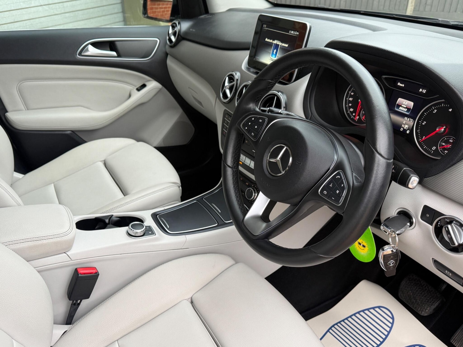 Used Mercedes-Benz B Class 2016 for sale - 76975443: Photo 14