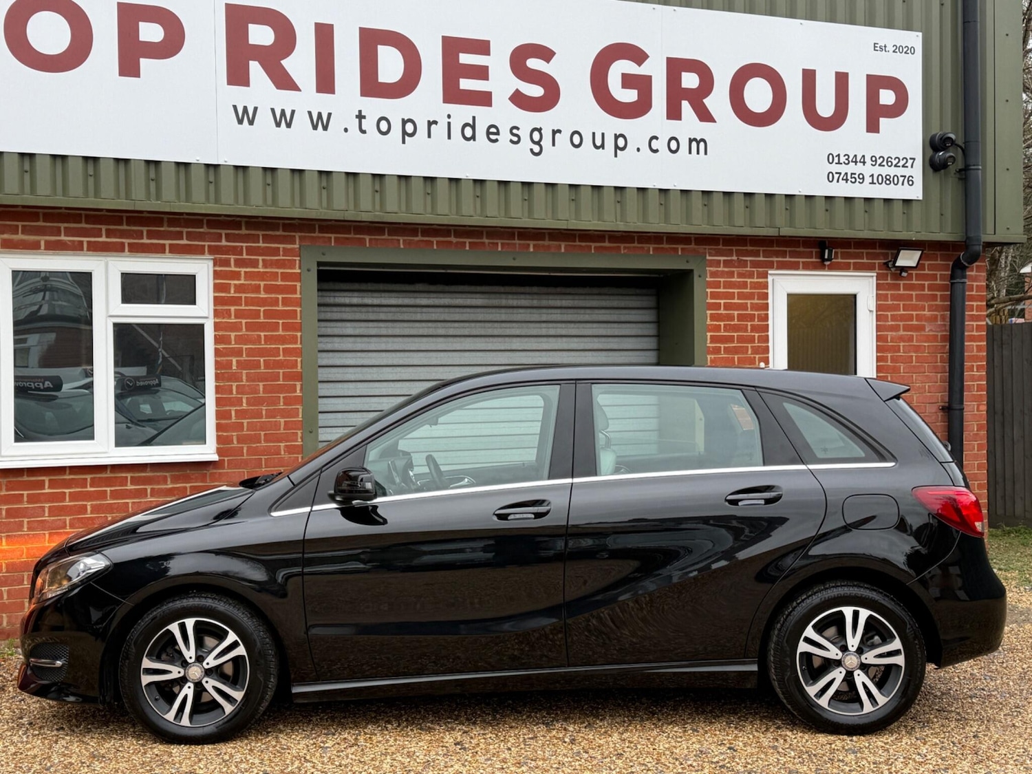 Used Mercedes-Benz B Class 2016 for sale - 76975443: Photo 2