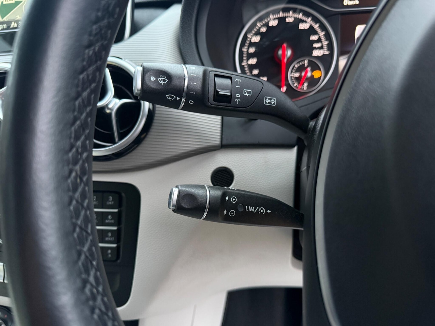 Used Mercedes-Benz B Class 2016 for sale - 76975443: Photo 32