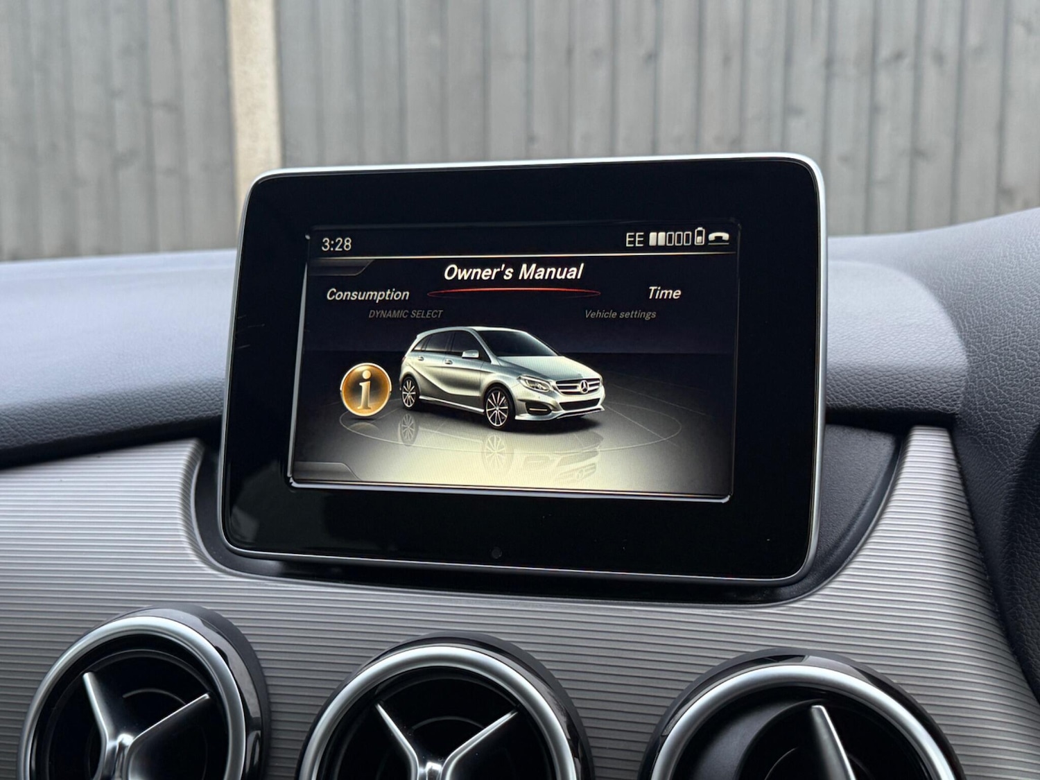 Used Mercedes-Benz B Class 2016 for sale - 76975443: Photo 75