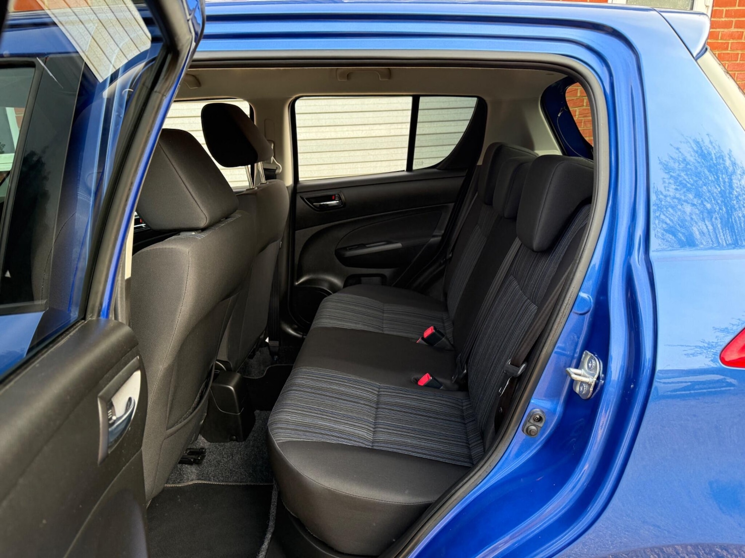 Used Suzuki Swift 2016 for sale - 76781959: Photo 11