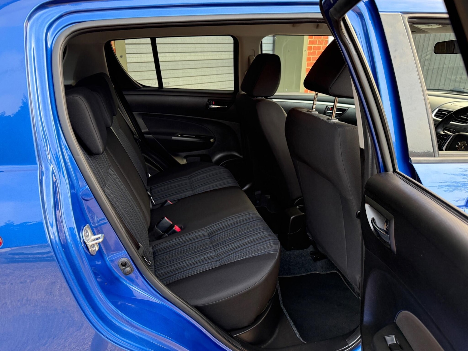 Used Suzuki Swift 2016 for sale - 76781959: Photo 15