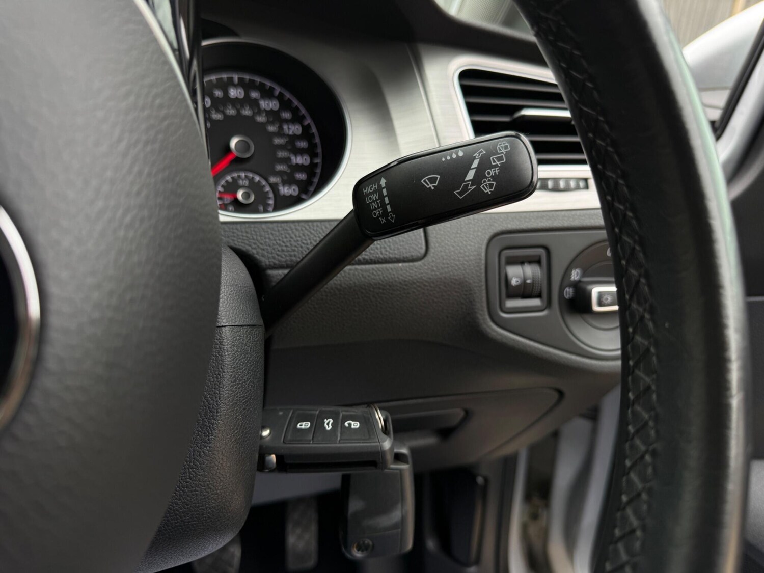 Used Volkswagen Golf for sale - 77940643: Photo 32