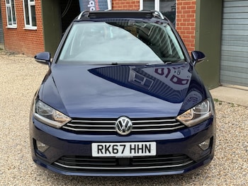 Used Volkswagen Golf SV 2017 for sale - 75678271: Photo