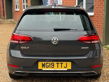 Used Volkswagen Golf 2019 for sale - 76085023: Photo