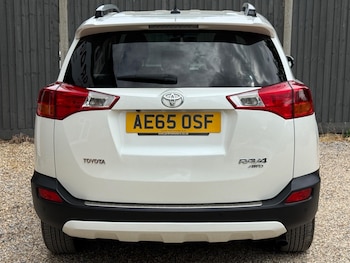 Used Toyota RAV4 2015 for sale - 79337433: Photo