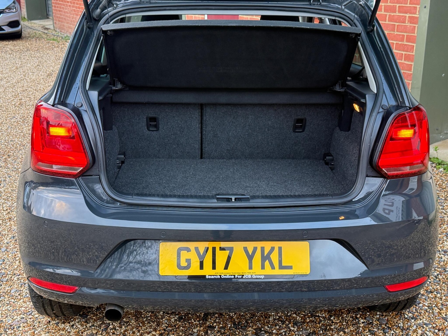 Used Volkswagen Polo 2017 for sale - 77001975: Photo 24