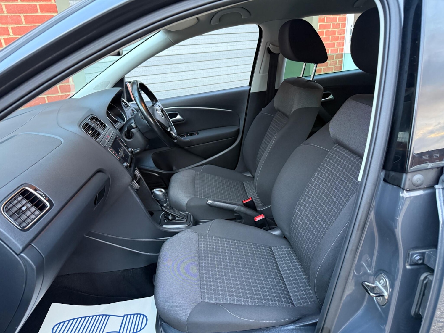 Used Volkswagen Polo 2017 for sale - 77001975: Photo 30