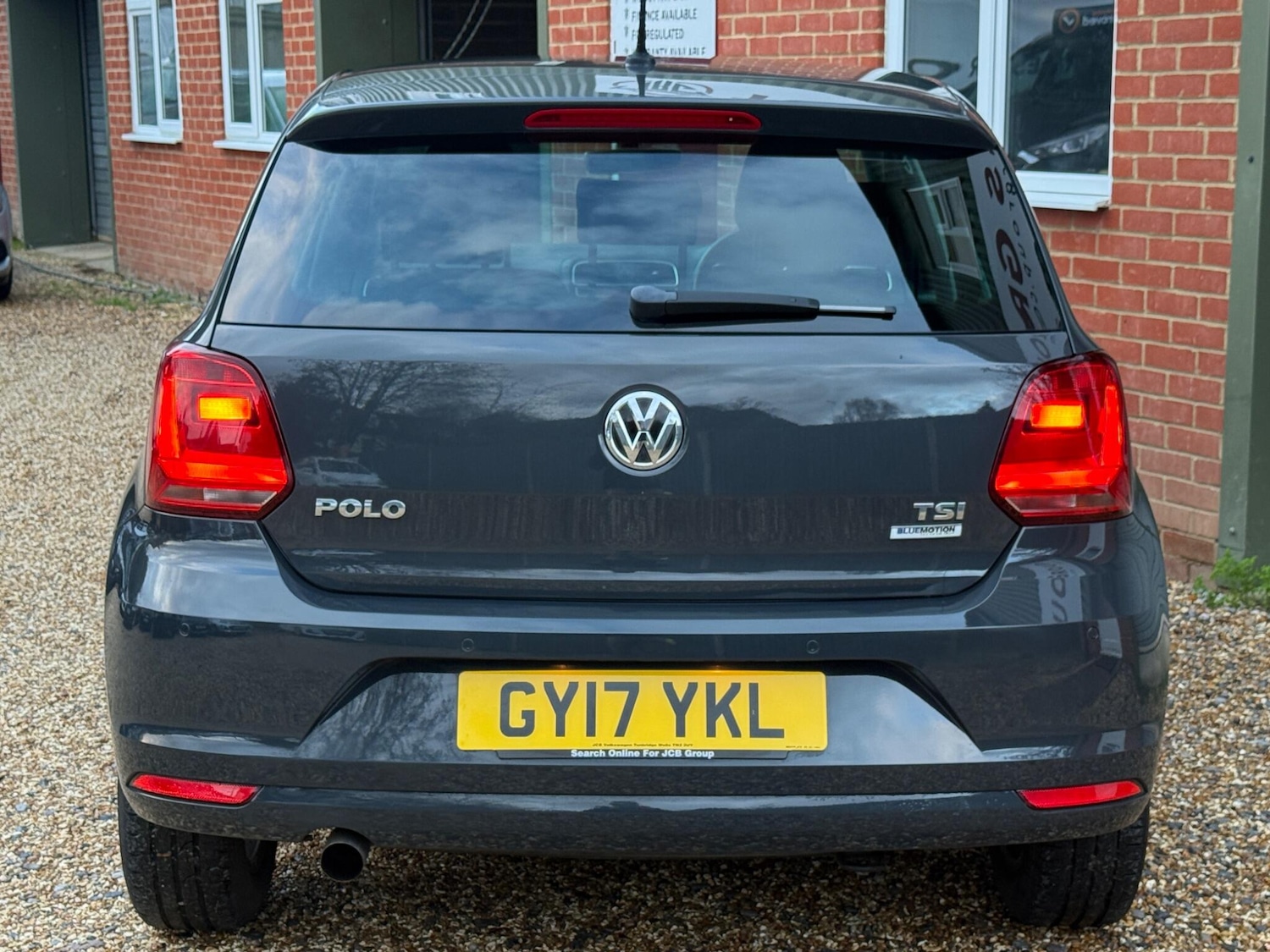 Used Volkswagen Polo 2017 for sale - 77001975: Photo 4