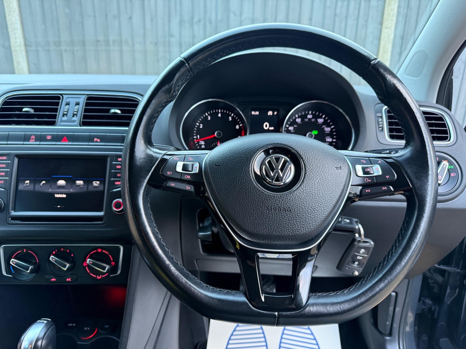 Used Volkswagen Polo 2017 for sale - 77001975: Photo 5