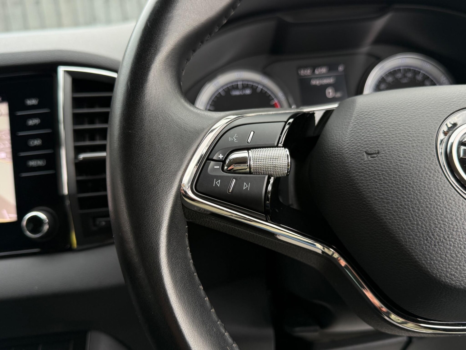 Used Skoda Karoq 2020 for sale - 77229506: Photo 40