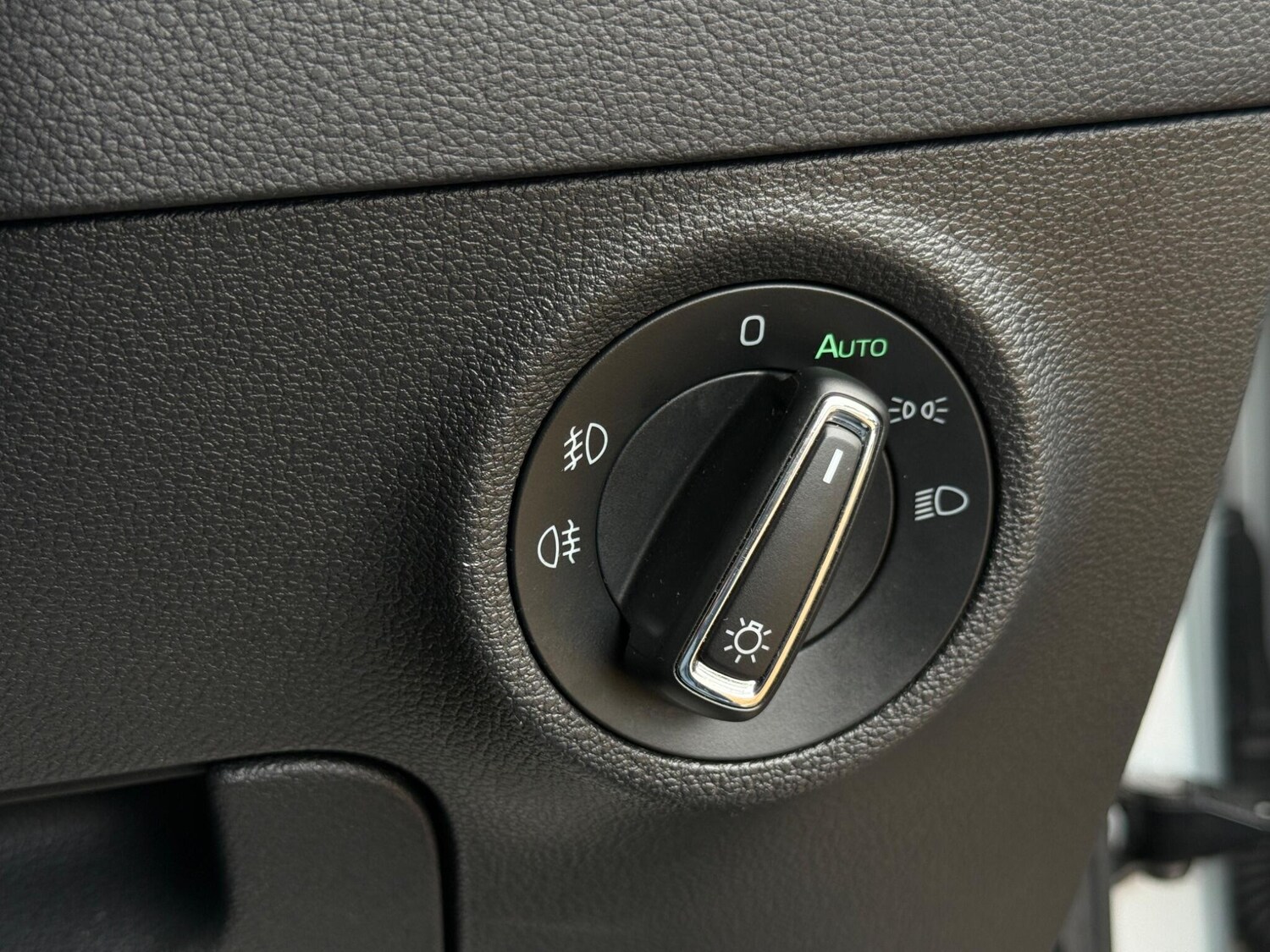 Used Skoda Karoq 2020 for sale - 77229506: Photo 43