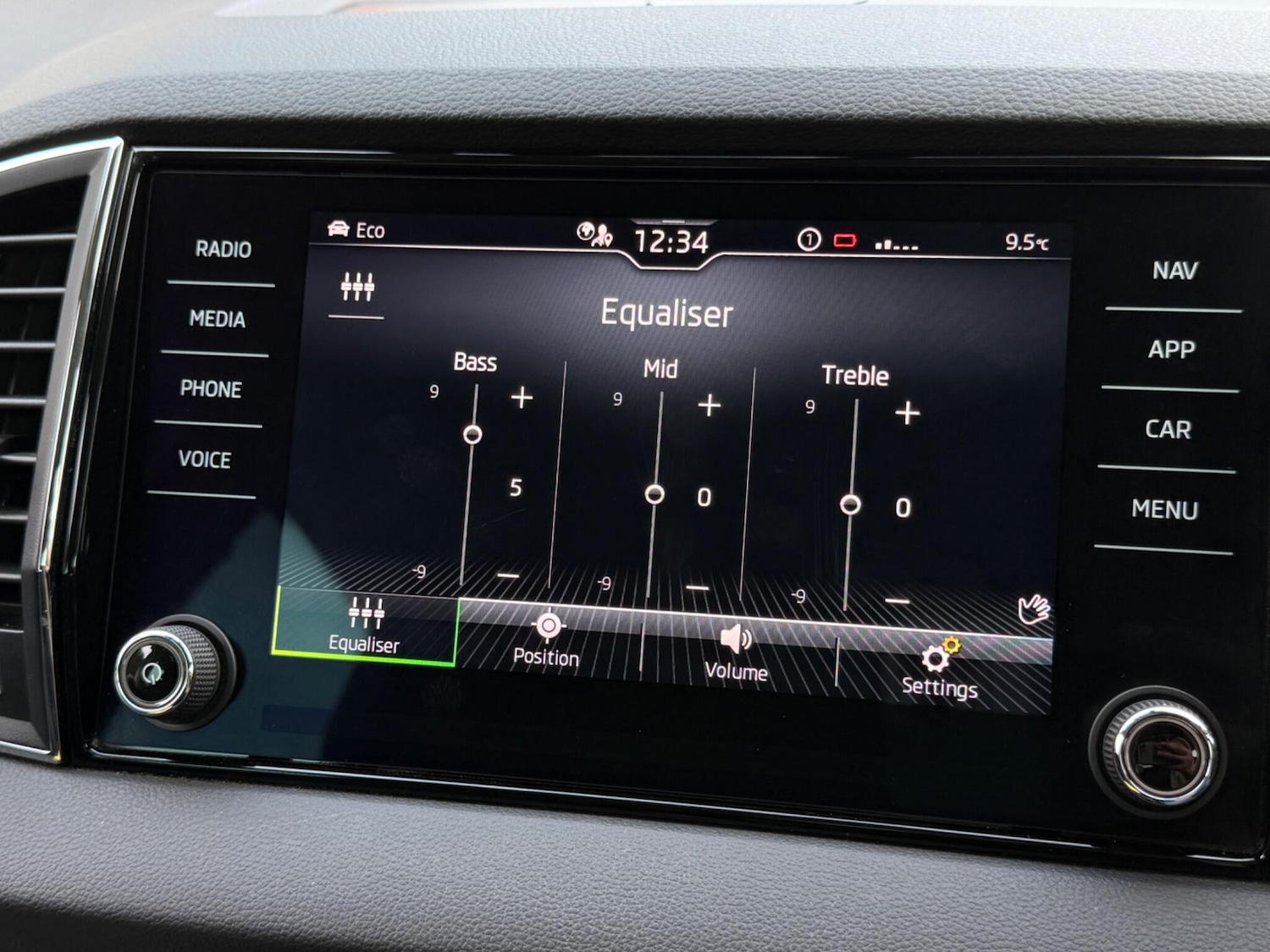 Used Skoda Karoq 2020 for sale - 77229506: Photo 86