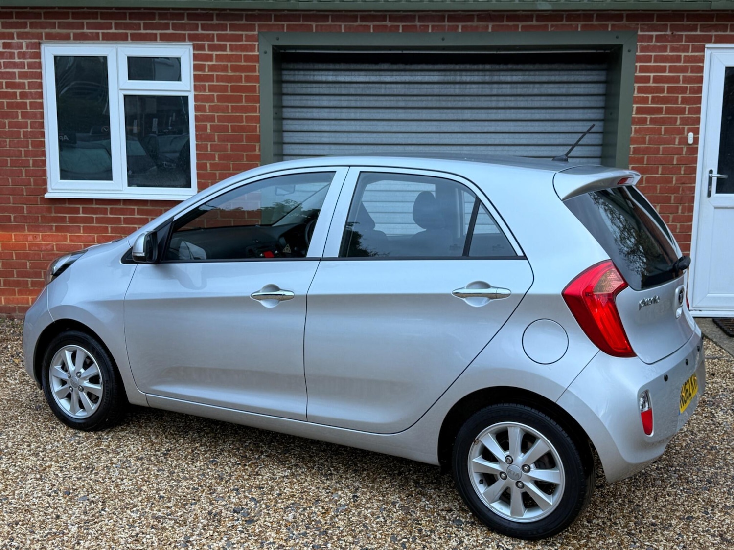 Used Kia Picanto 2013 for sale - 76388515: Photo 2