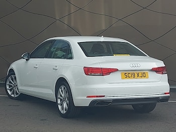 Used Audi A4 2019 for sale - 75910220: Photo
