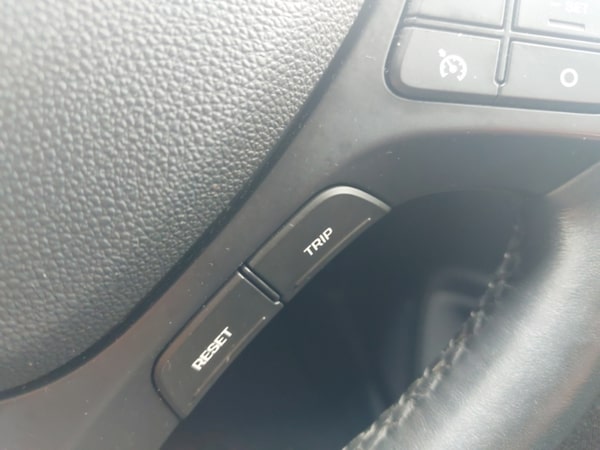Used Hyundai i10 2018 for sale - 76282048: Photo 18