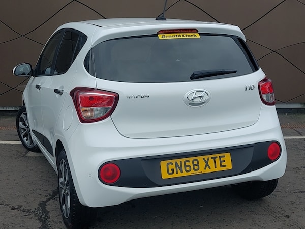Used Hyundai i10 2018 for sale - 76282048: Photo 3