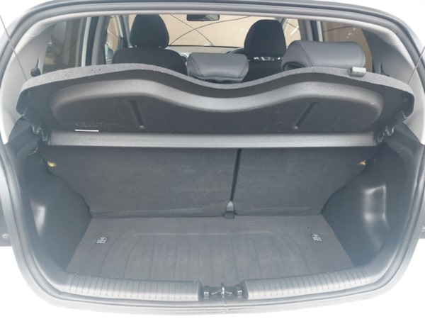 Used Hyundai i10 2018 for sale - 76282048: Photo 8