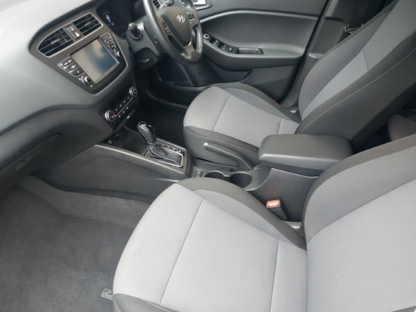 Used Hyundai i20 2019 for sale - 76269194: Photo 5