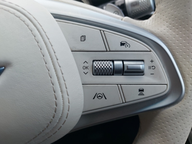 Used Genesis GV70 2023 for sale - 76815743: Photo 15