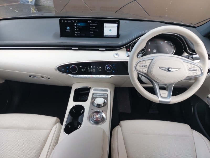 Used Genesis GV70 2023 for sale - 76815743: Photo 2