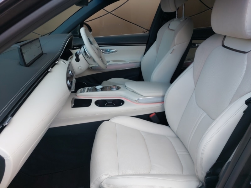 Used Genesis GV70 2023 for sale - 76815743: Photo 5