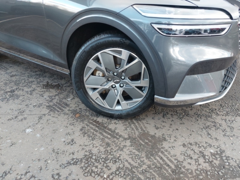 Used Genesis GV70 2023 for sale - 76815743: Photo 9