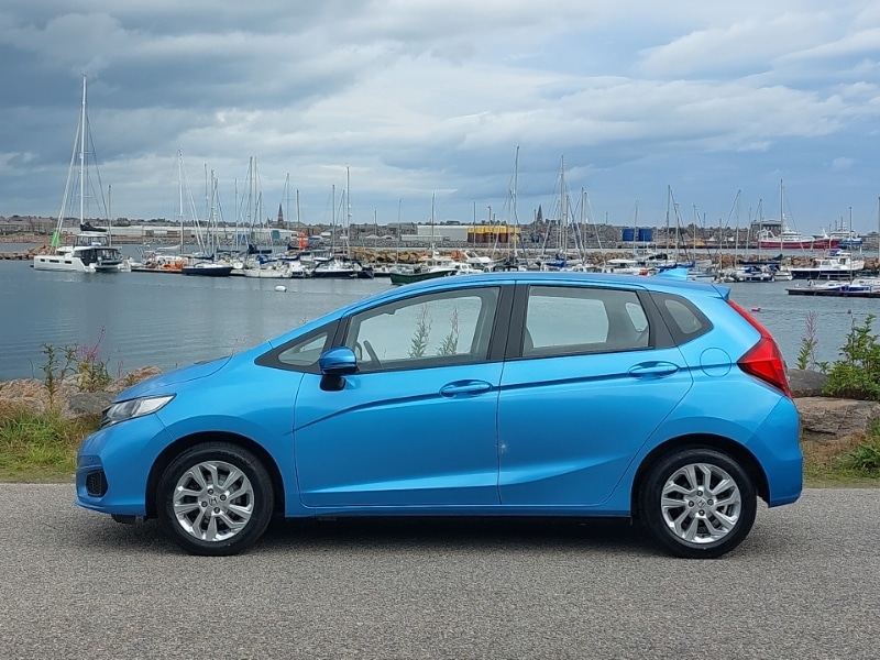 Used Honda Jazz 2018 for sale - 76860504: Photo 4