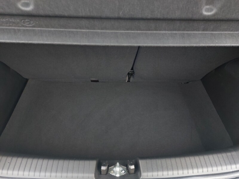 Used Hyundai i10 2023 for sale - 77606124: Photo 8