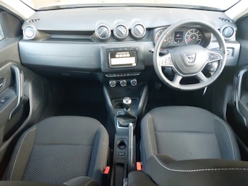 Used Dacia Duster 2018 for sale - 77832592: Photo